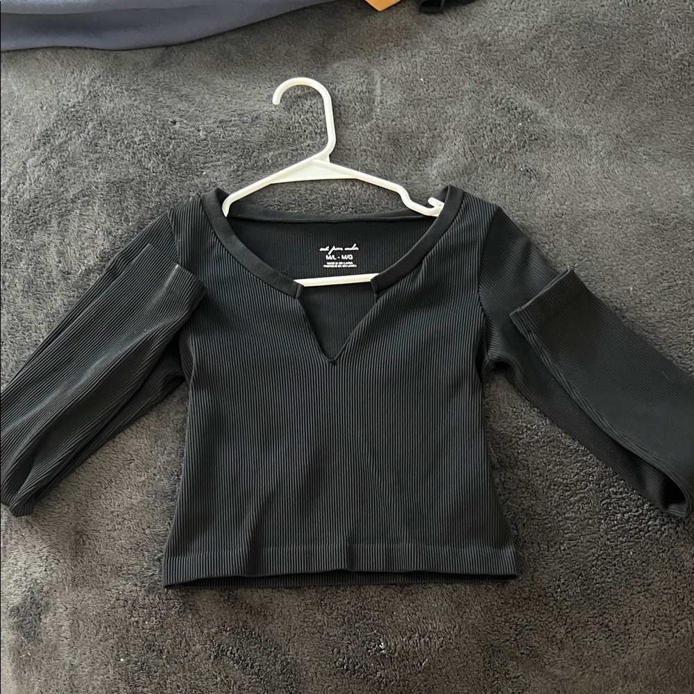 Black Ribbed V-Neck Top
